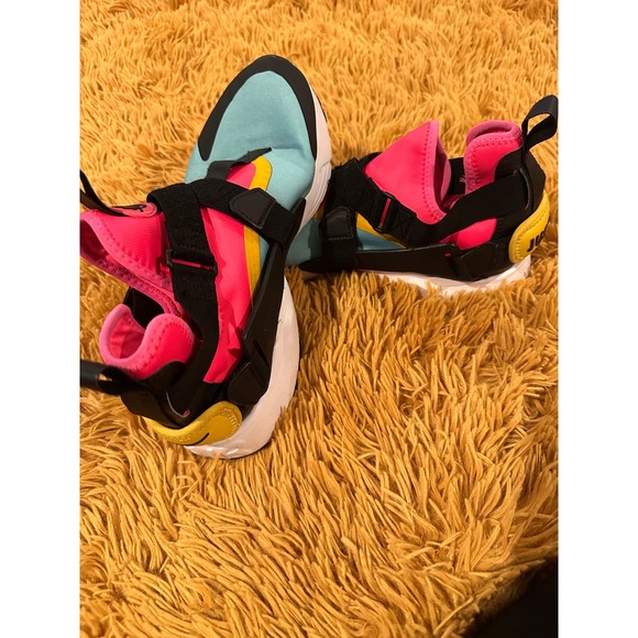 Nike Shoes - Nike Air Huarache City Women 9.5 Multi Color Aqua Racer Pink AH6787-400 Sneaker